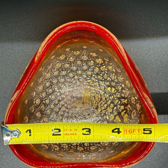 Vintage Murano Red to Clear Controlled Bubble Candy Dish with Gold Inclusions - Picture 5 of 6